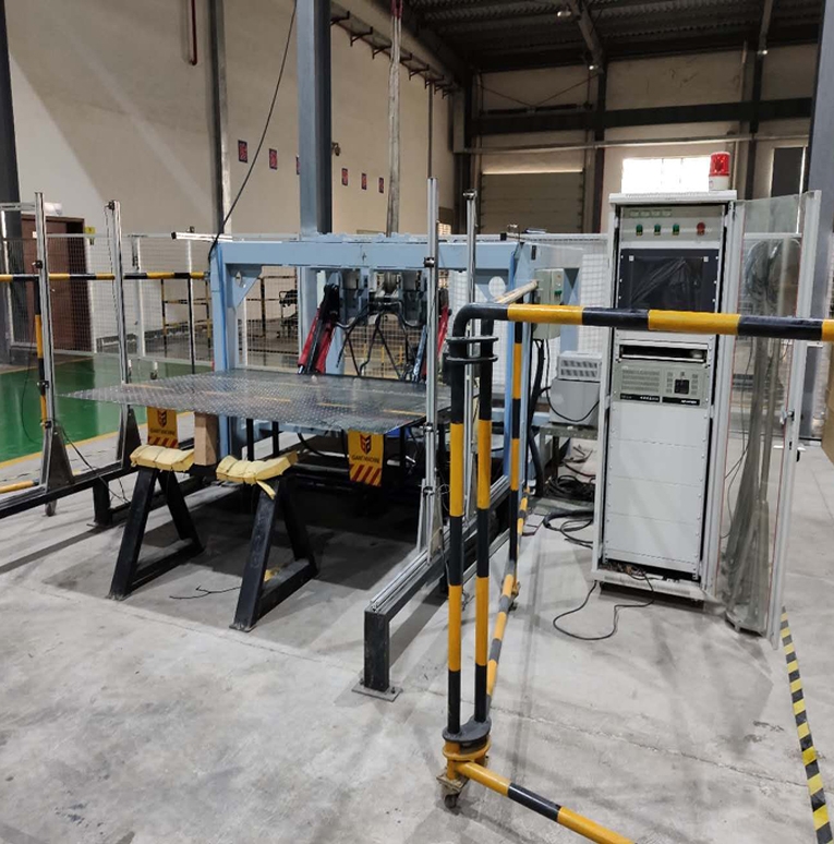 汽車尾板 汽車尾板